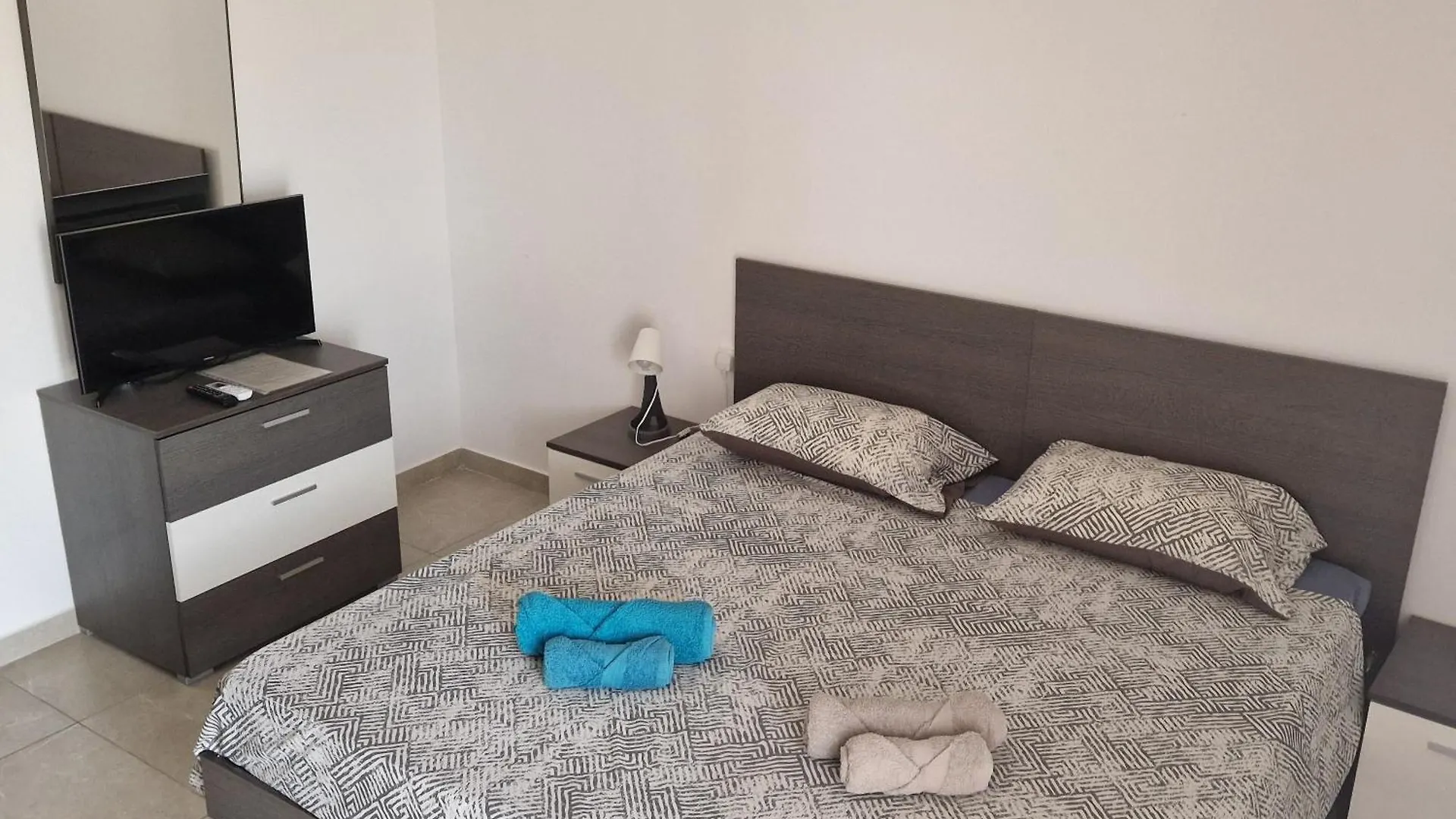 Homestay Flight Rooms Kirkop