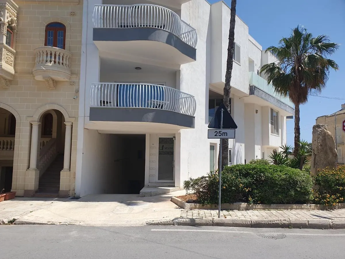 Flight Rooms Kirkop 0*,
