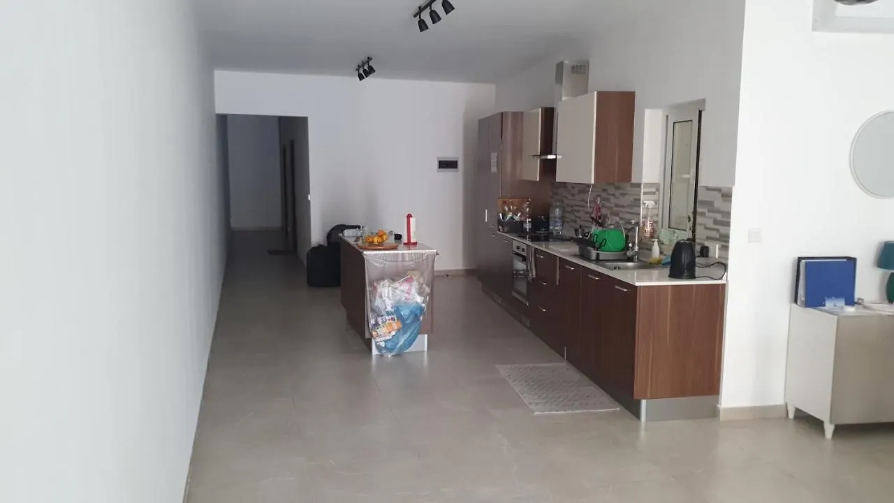 Homestay Flight Rooms Kirkop Malta