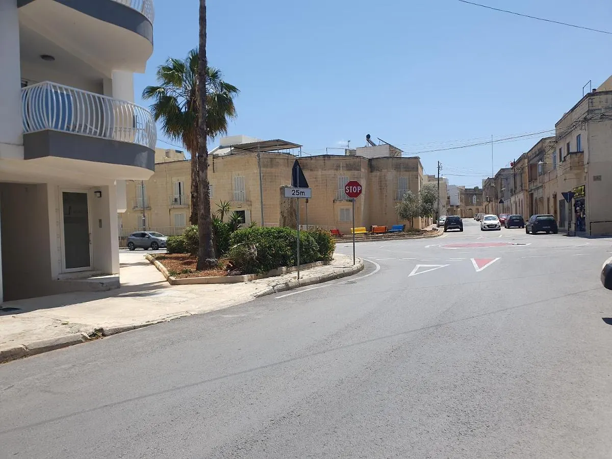 Flight Rooms Kirkop Malta