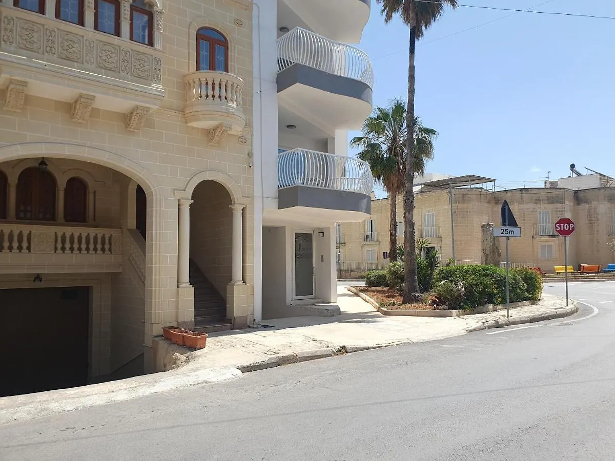 Flight Rooms Kirkop 0*,  Malta