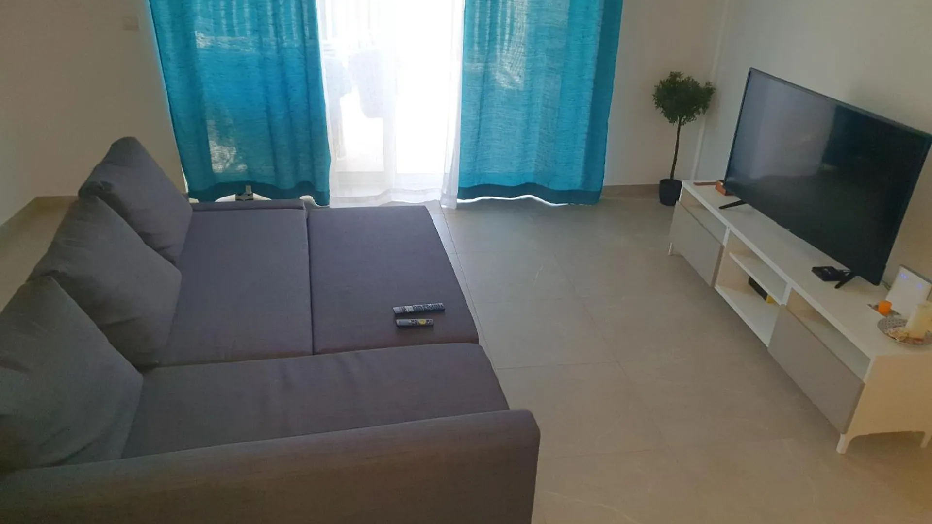Flight Rooms Kirkop Malta