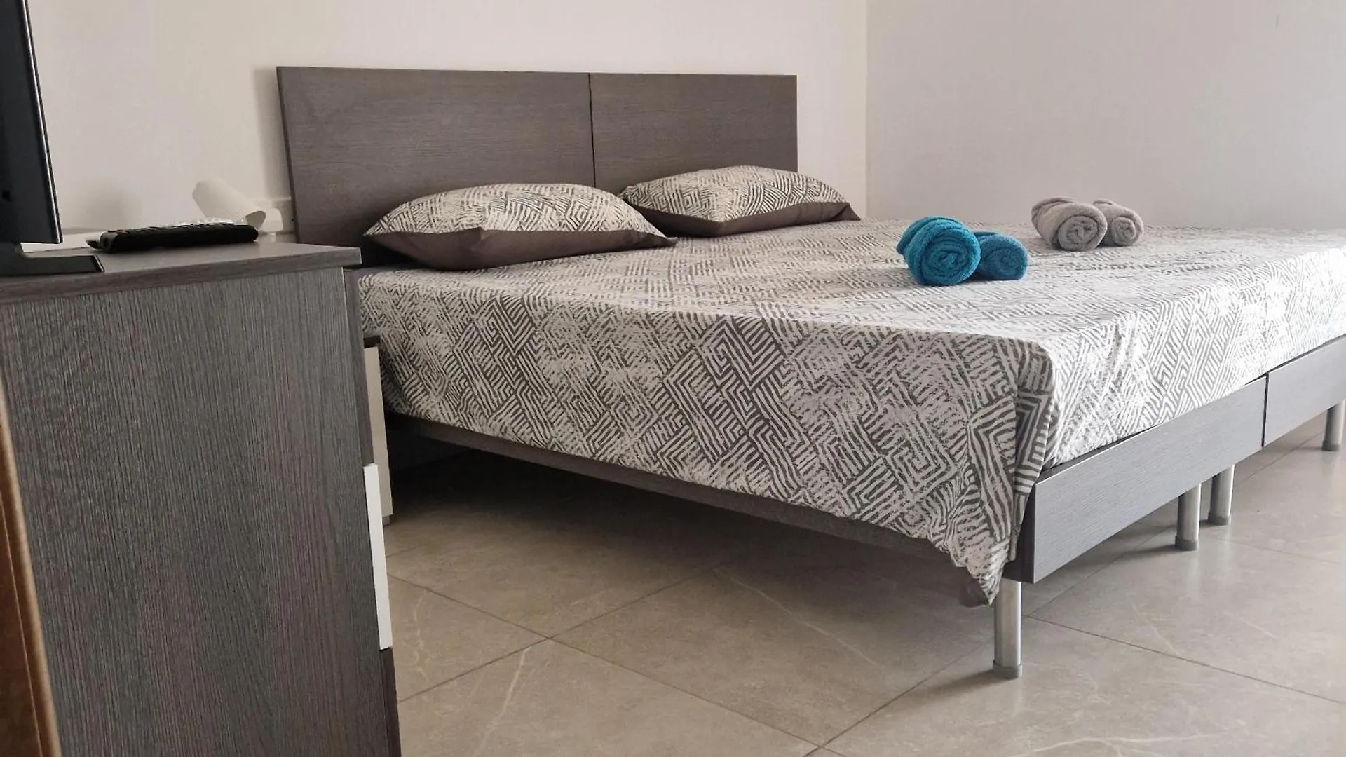 Flight Rooms Kirkop